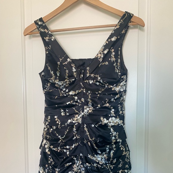 Cocktail dress from Express, size 0 - Picture 2 of 3